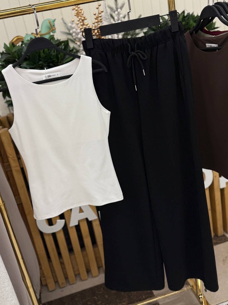 серые широкие спортивные штаны,серые спортивные брюки deeptown,штаны широкие спортивные оверсайз y2k nuk,серые спортивные брюки для женщин,спортивные брюки женские belevtseva w2202621 серые