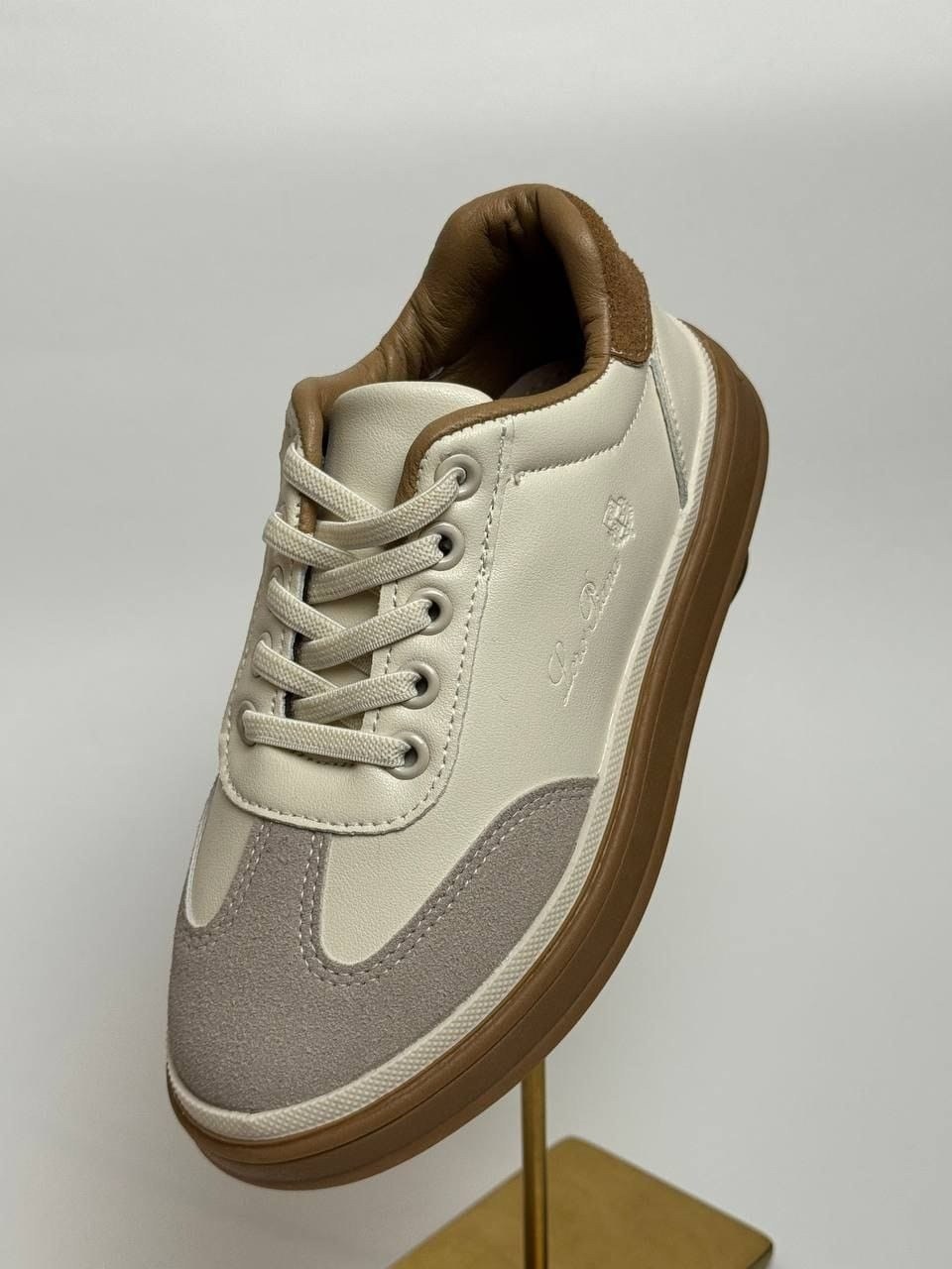 ,обуви,кожаные кеды на мальчика prada на липучке,туфли школьные для мальчика,кроссовки мальчику