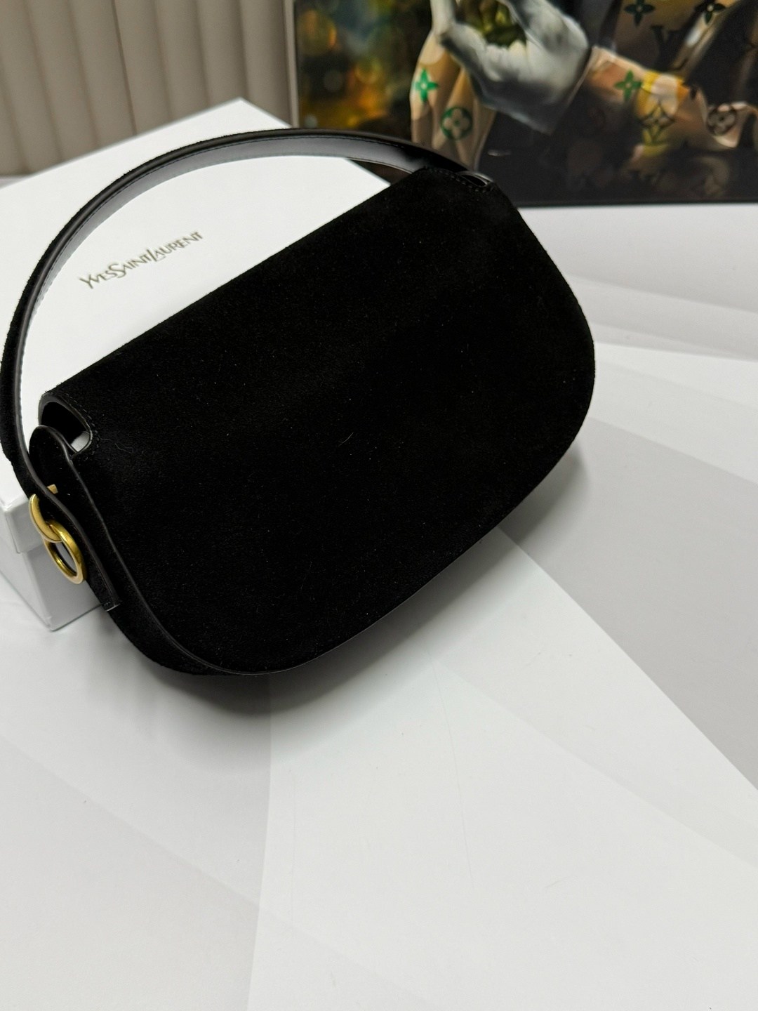 yves saint laurent сумка,сумка saint laurent,сумка yves saint laurent из натуральной замши,yves saint laurent женская чёрная замшевая сумка 25x13 см,замшевая сумка