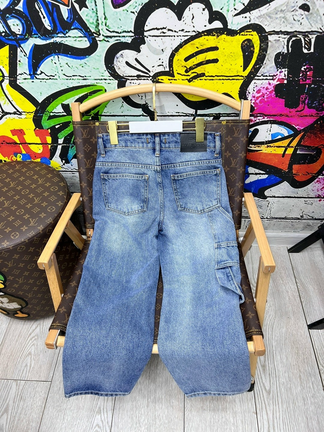 джинсы модные,мужские джинсы,модные мужские джинсы,джинсы гуччи,джинсы луи виттон мужские