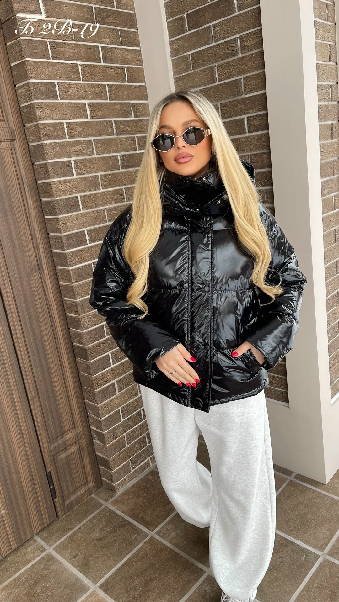 куртка женская,куртка,лаковая куртка,женская стильная куртка из глянцевой плащевки черная,демисезонная куртка женская