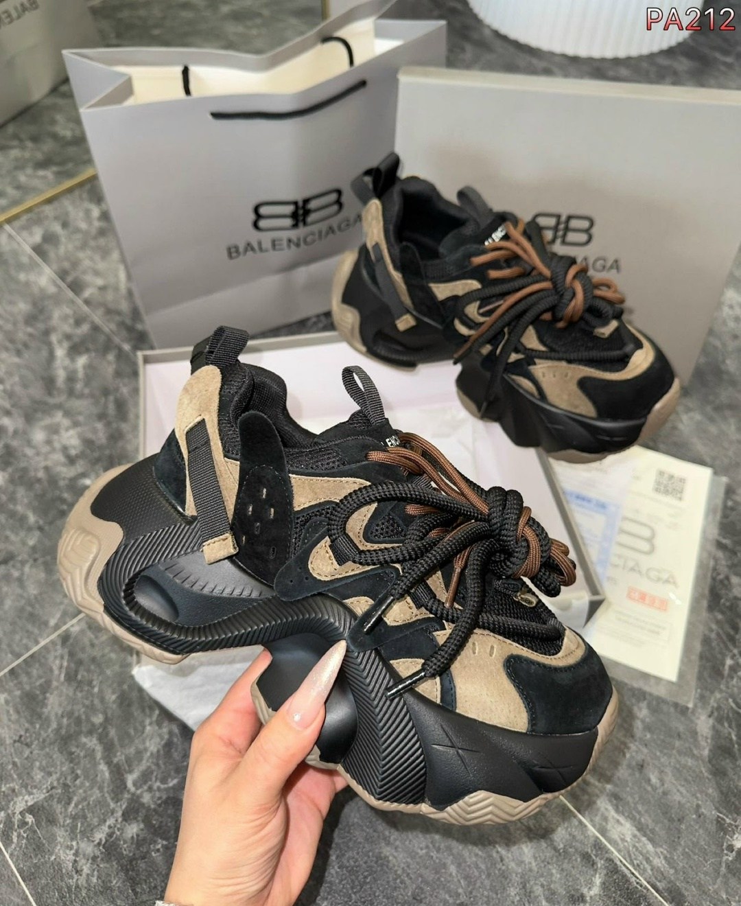 ,женские массивные кроссовки,массивные кроссовки,женские кроссовки,кроссовки женские на платформе