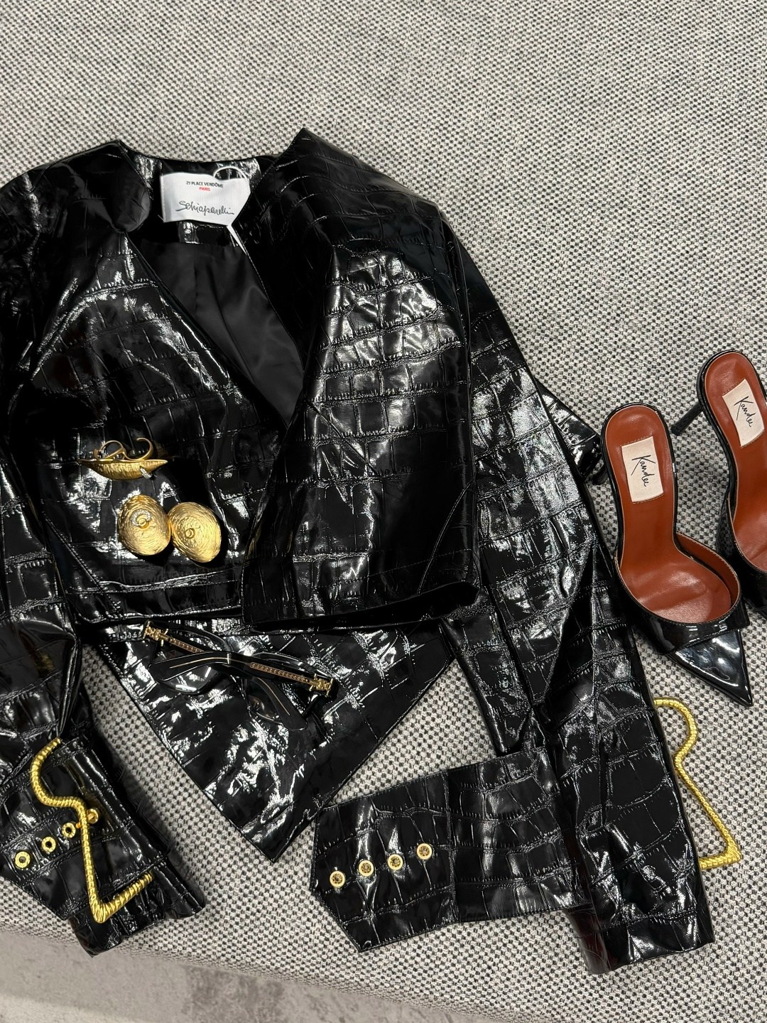 девушка,девушка стильная,девушка в кожаной юбке,худые девушки модели