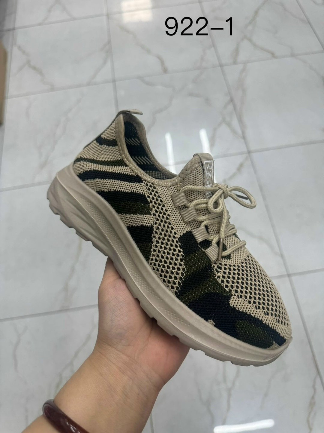 ,женские кроссовки,мужские кроссовки,спортивная ,кроссовка