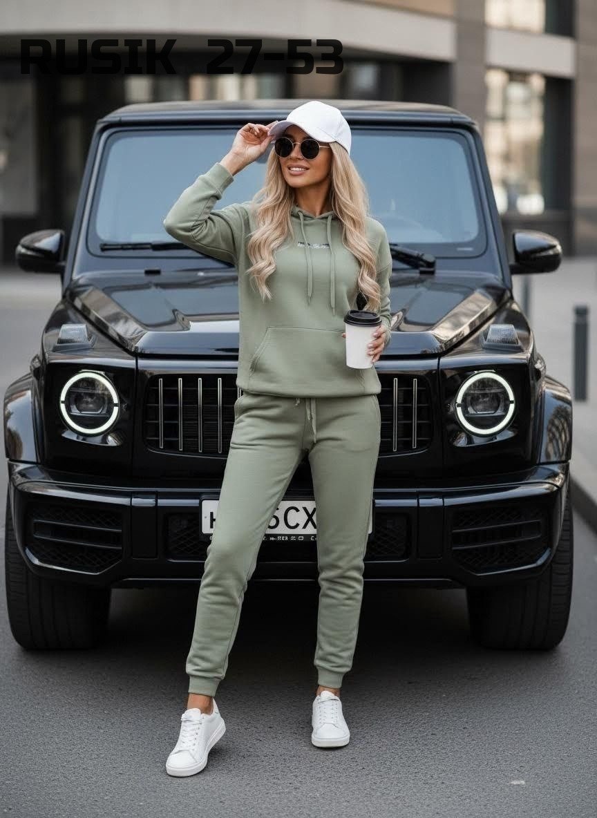 бежевый спортивный костюм,костюм спортивный женский бежевый с капюшоном,женский спортивный костюм,костюм спортивный,костюм женский на флисе