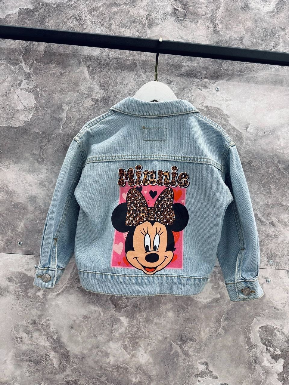джинсовая куртка зара с микки маусом дисней,джинсовая куртка с микки маусом,джинсовая куртка женская с микки маусом,джинсовка с микки маусом детская,женская джинсовая куртка с принтом микки мауса