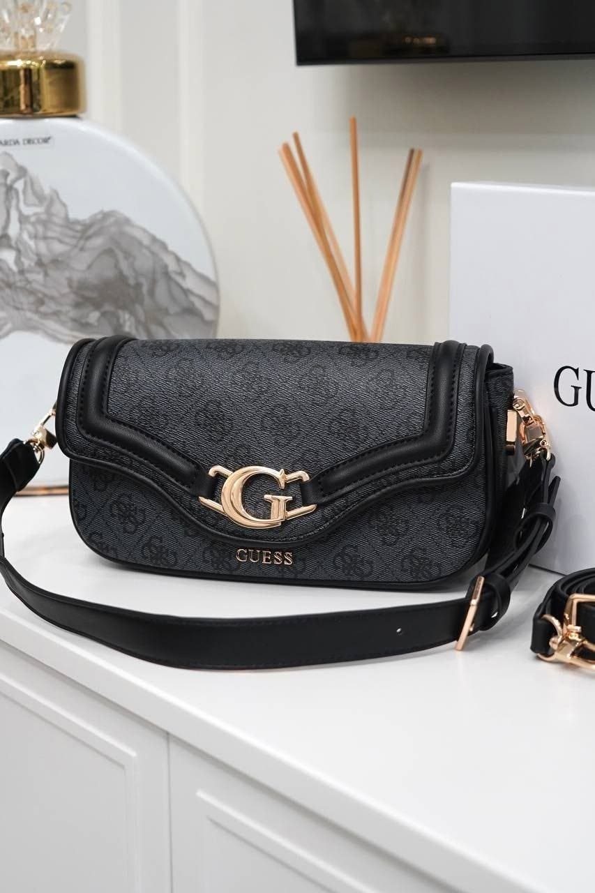 женская сумка guess,сумка guess женская оригинальная,сумка guess,сумка через плечо guess женская,сумка седло guess