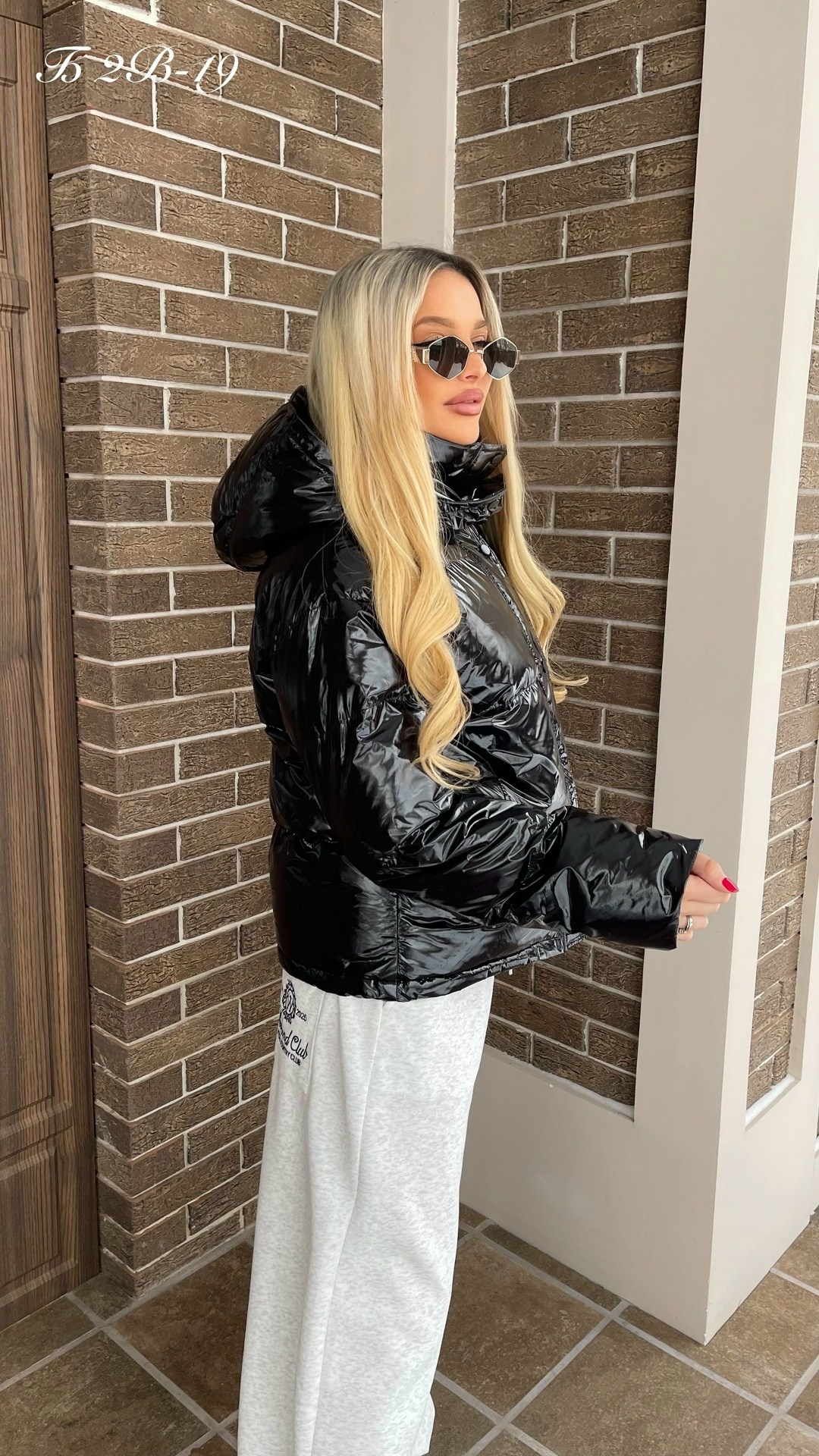 куртка женская,куртка,лаковая куртка,женская стильная куртка из глянцевой плащевки черная,демисезонная куртка женская