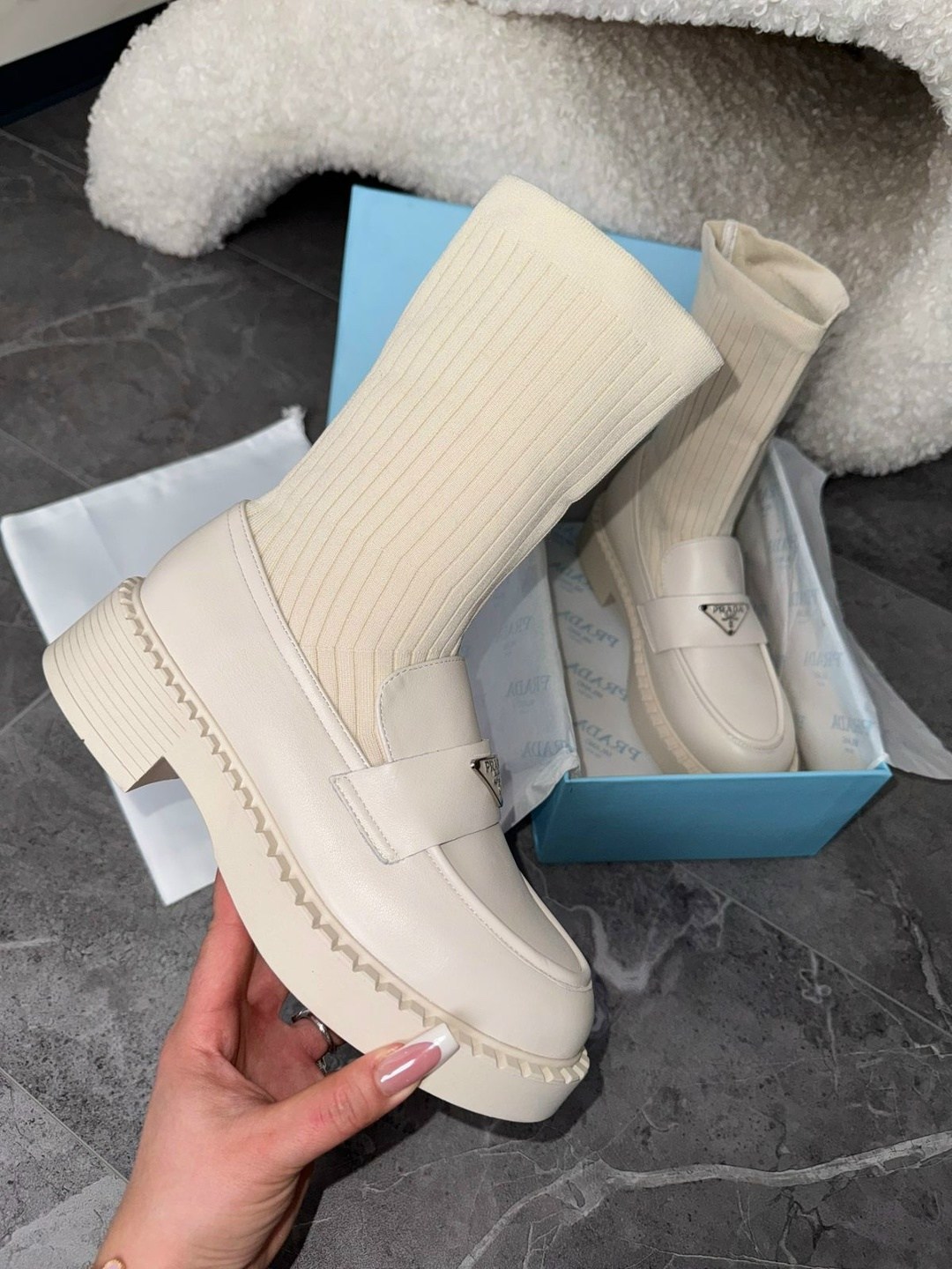 ,сапоги prada,ботинки prada,женские ботильоны prada,комбинированные ботинки прада