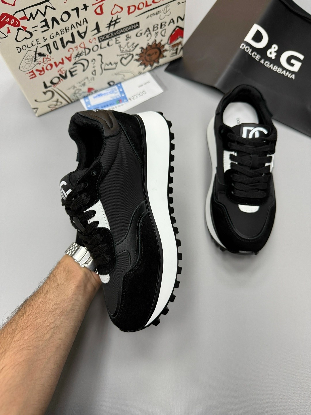 кроссовки dolce & gabbana,кроссовки мужские женские  dolce&amp;gabbana,кроссовки мужской dolce&gabbana искусственные материалы,кроссовки мужские женские  dolce&gabbana,кроссовки мужские доль