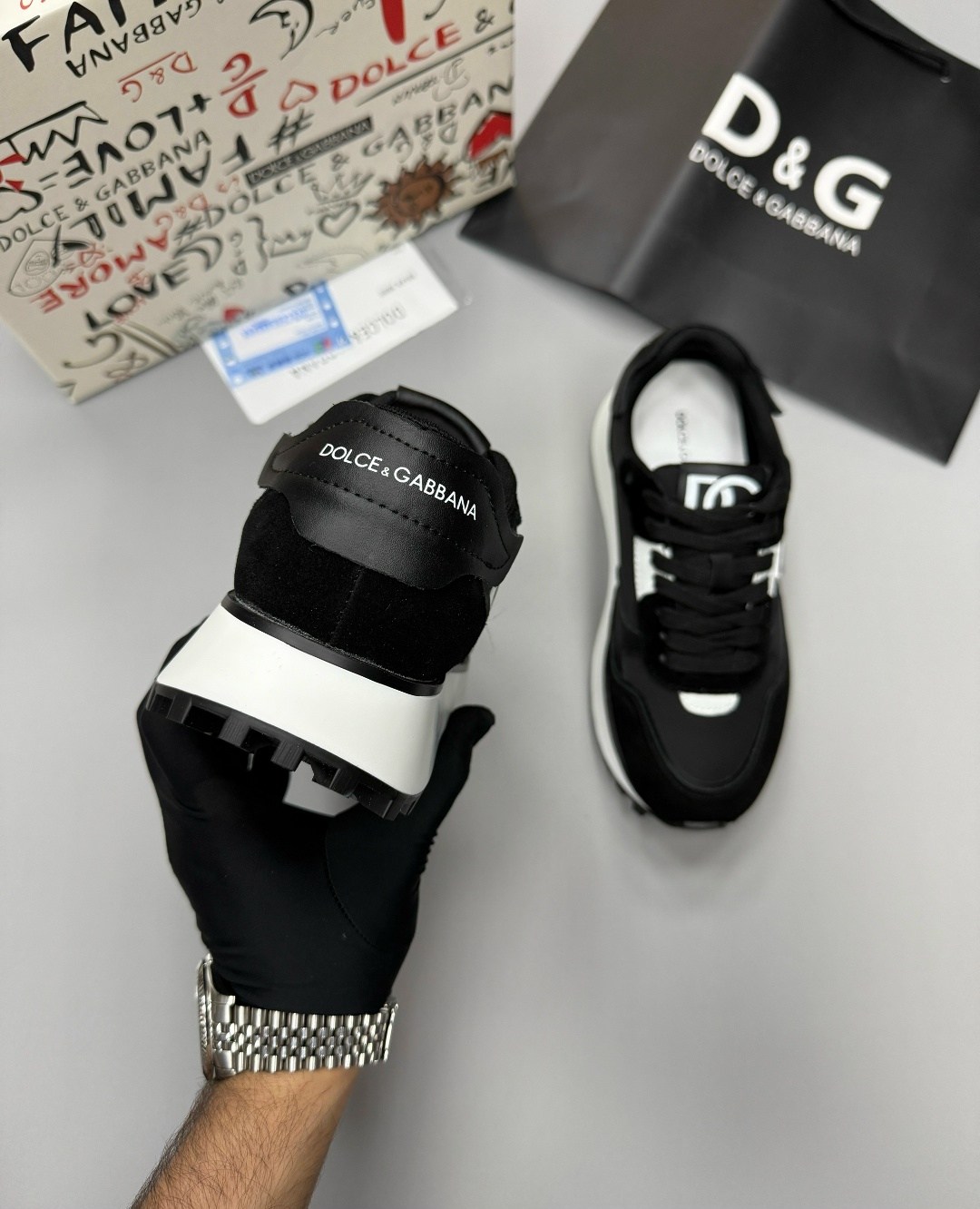 кроссовки dolce & gabbana,кроссовки мужские женские  dolce&amp;gabbana,кроссовки мужской dolce&gabbana искусственные материалы,кроссовки мужские женские  dolce&gabbana,кроссовки мужские доль