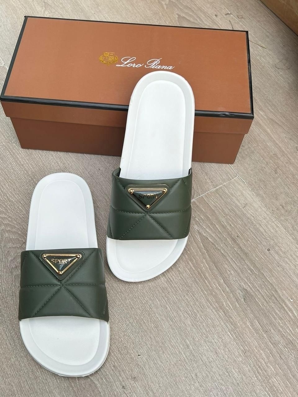 ,шлепанцы prada,шлепки прада,женские шлепанцы,шлёпки женские прада