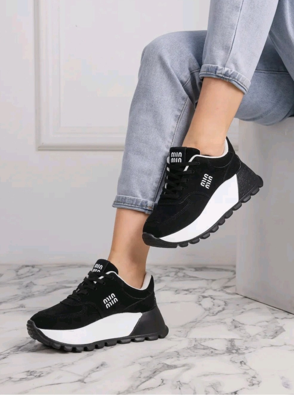 ,кроссовки женскиe,кроссовки повседневные,стильные женские кроссовки,кроссовки модные