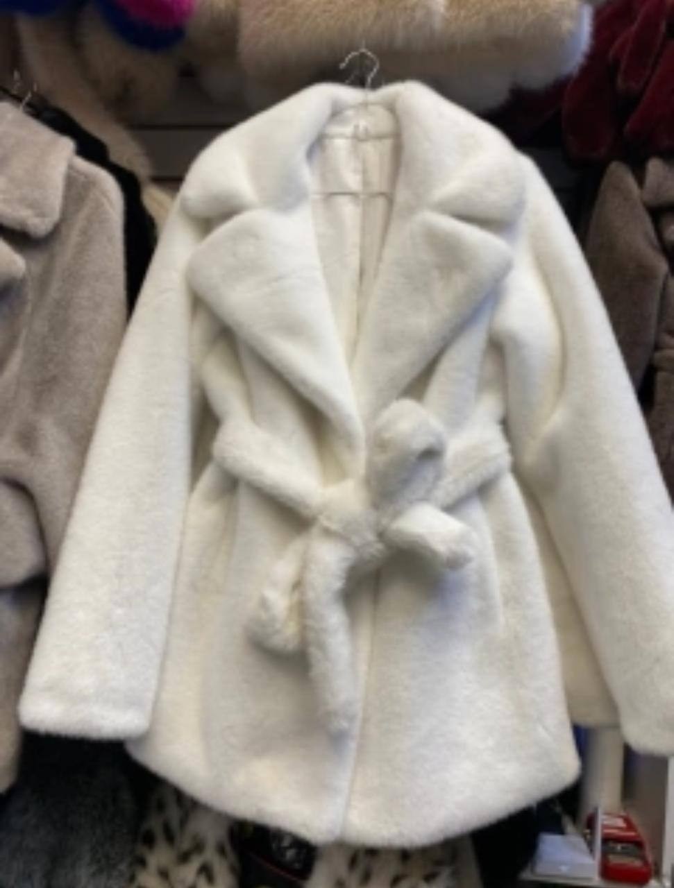 искусственная шуба белая,белая шуба,шубка,шуба,женская шуба