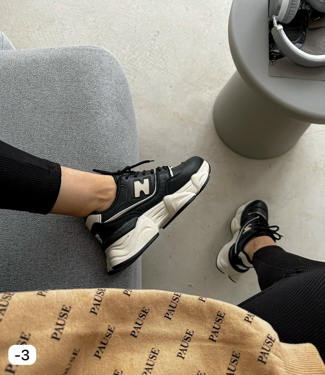 кроссовки женскиe,модные кроссовки,кроссовки кожа, женская,стильные кроссовки