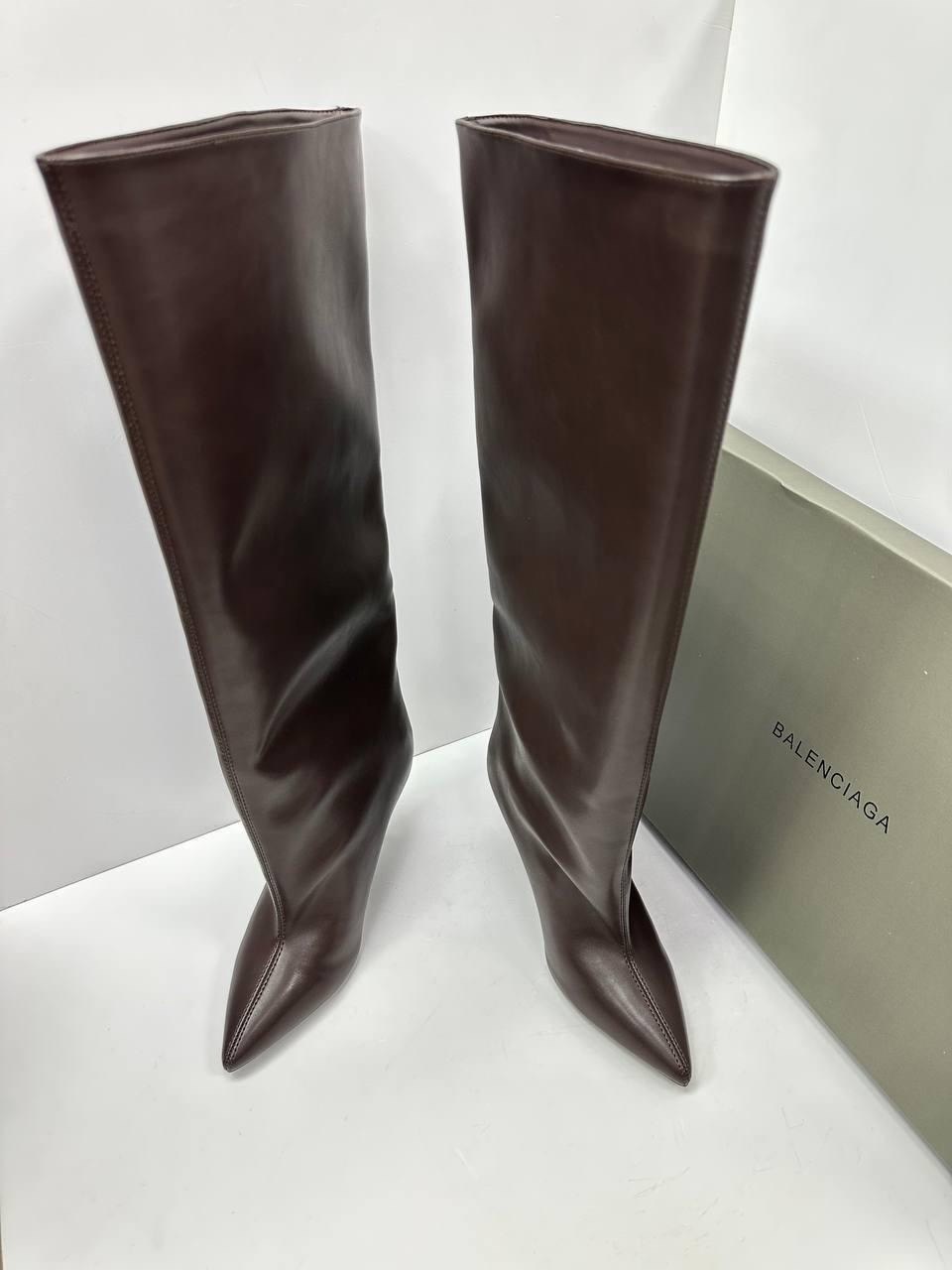 сапоги balenciaga,женские кожаные сапоги balenciaga на молнии 2026 черные,сапоги до колена на высоком каблуке с острым носком,женские сапоги,кожаные высокие сапоги balenciaga