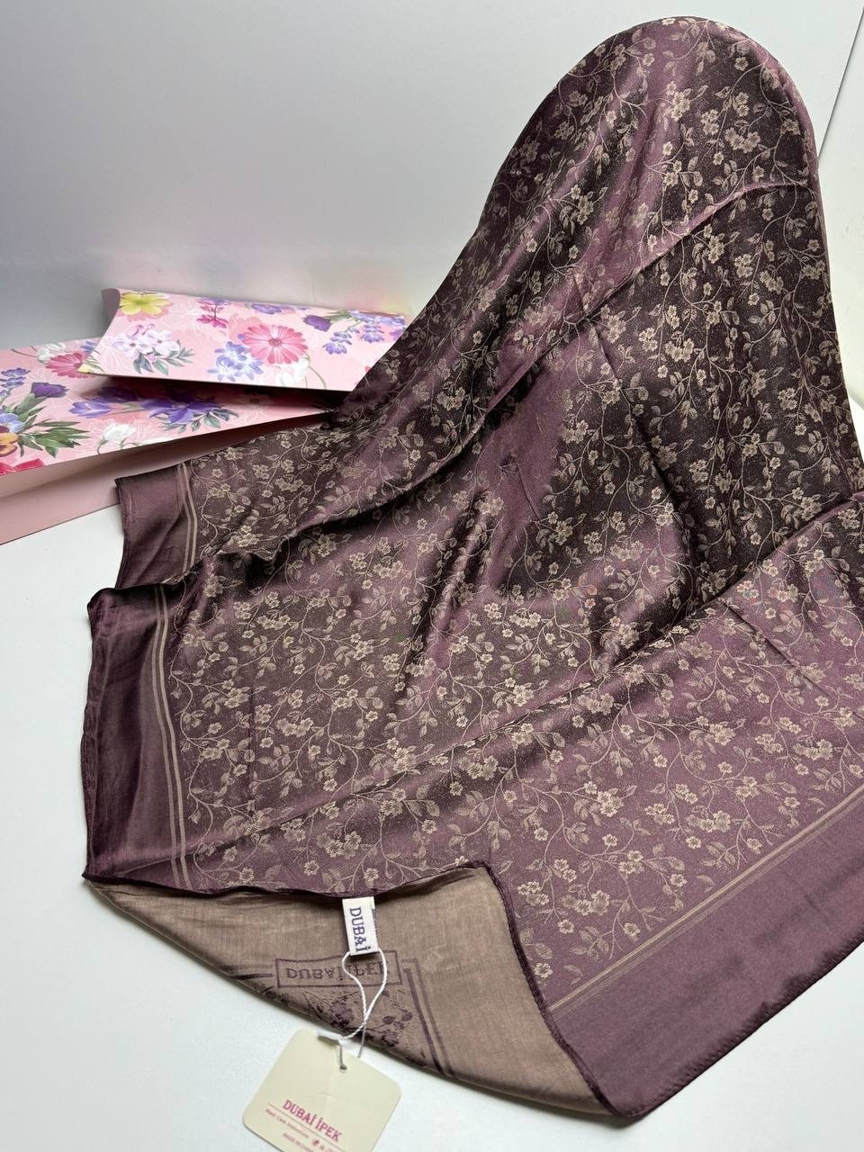 платок женский с рисунком,платок женский с рисунком 60*60 см арт. 1219235,платки женские,платок,брендовый платок