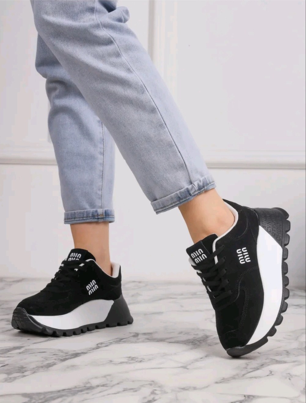 ,кроссовки женскиe,кроссовки повседневные,стильные женские кроссовки,кроссовки модные