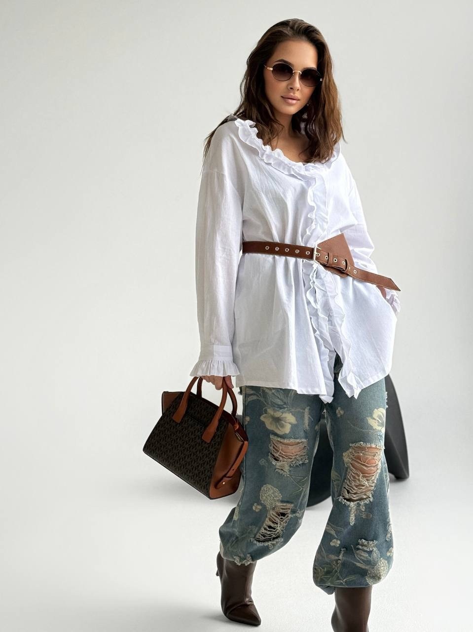 стильная рубашка,женская хлопковая рубашка,блузка стильная,белая рубашка оверсайз,джинсы стиль