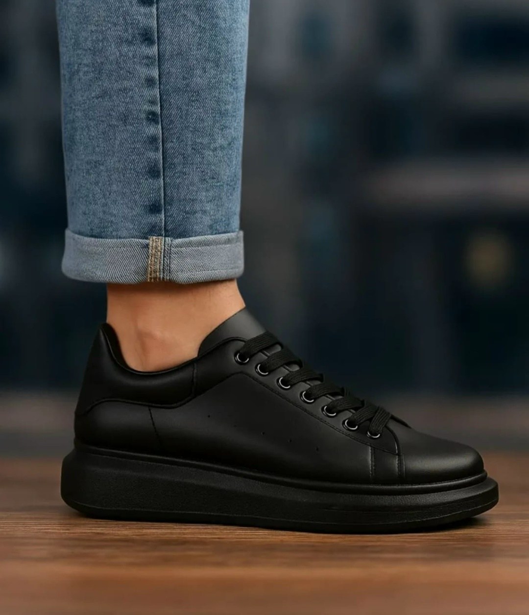 кеды александр маккуин черные,кроссовки alexander mcqueen,кеды александр маккуин мужские черные,александр маккуин кроссовки,alexander mcqueen oversized sneaker all black