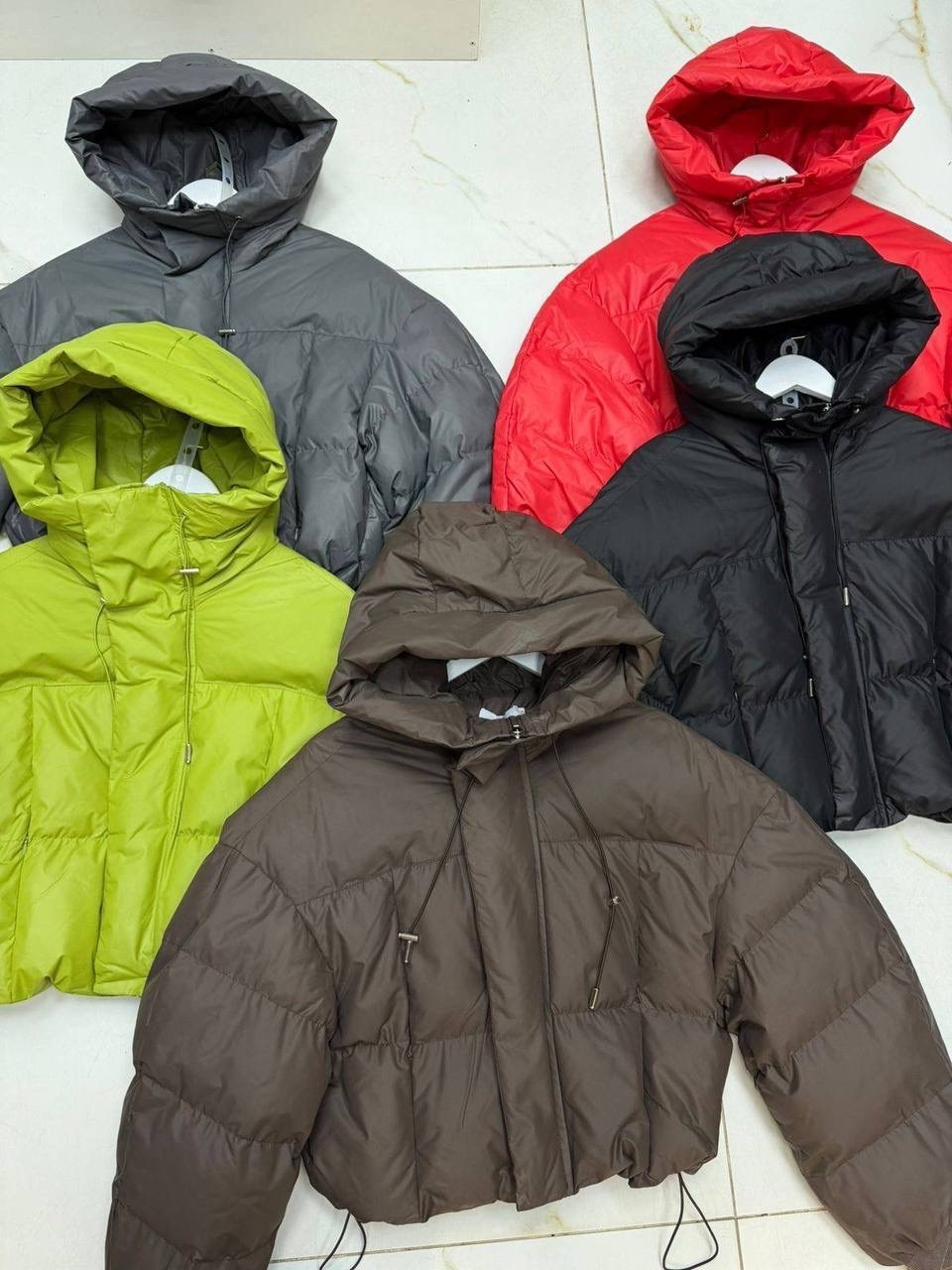 куртка пуховик,куртки зимние,женский пуховик,женская куртка-пуховик с капюшоном,теплая куртка