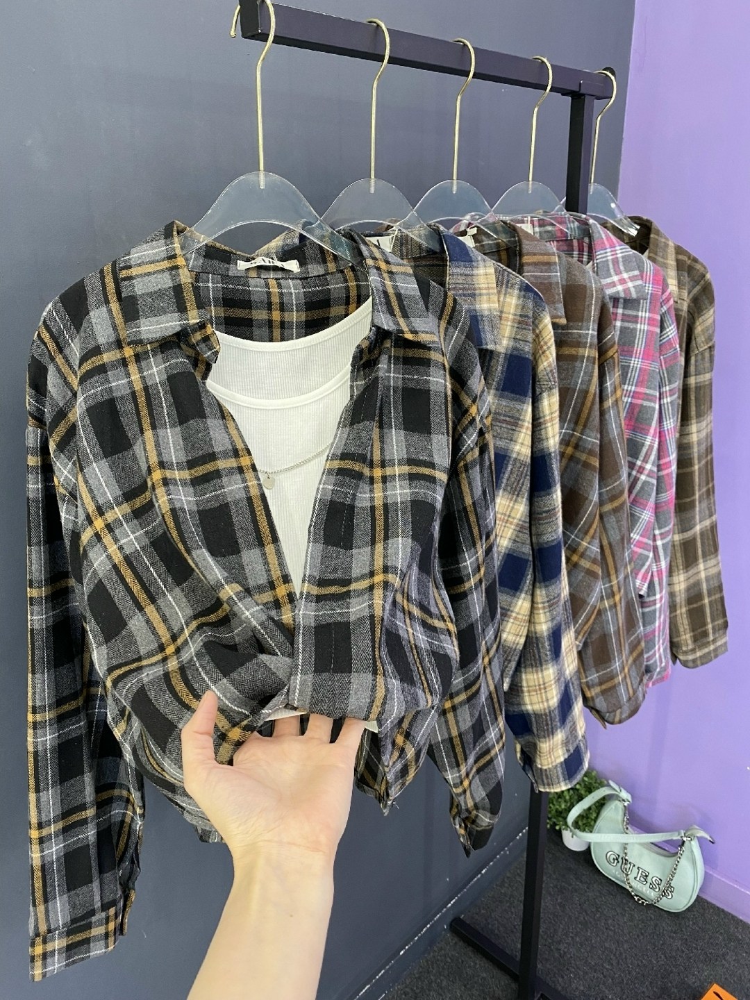 женская рубашка в клетку,женская клетчатая рубашка,рубашка в клетку оверсайз женская,клетчатая рубашка,рубашка клетка