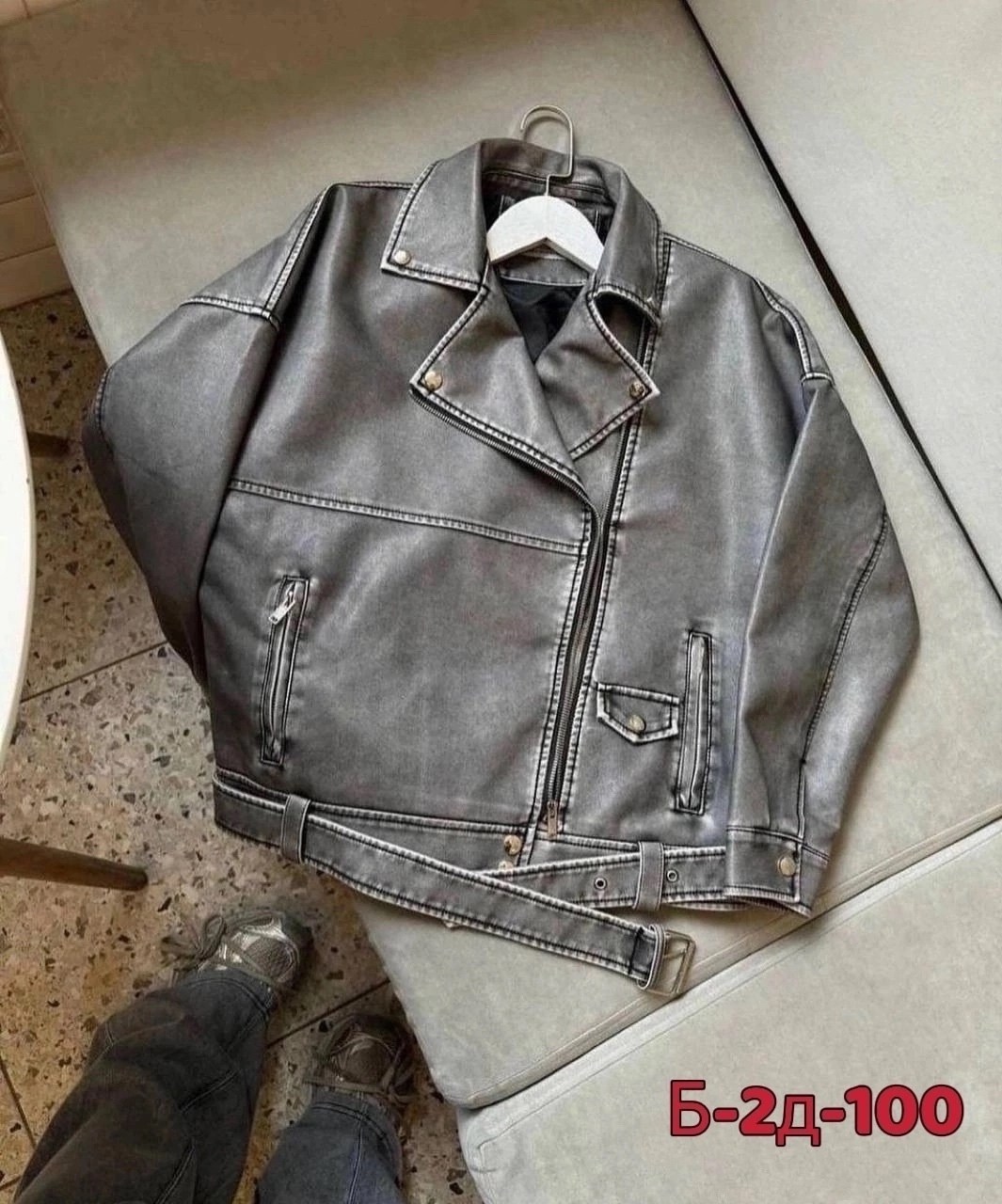 женская куртка косуха арт. 671478,куртка косуха,косуха цвет серый,женская кожаная куртка косуха оверсайз,косуха