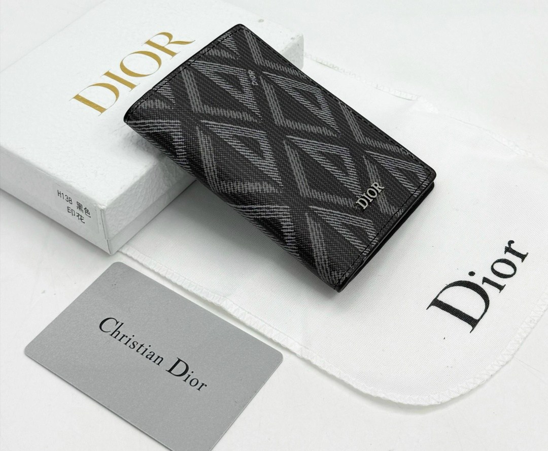 кошелек dior,диор кошелек,элегантный кошелёк,стильный кошелек,кошелек мужской