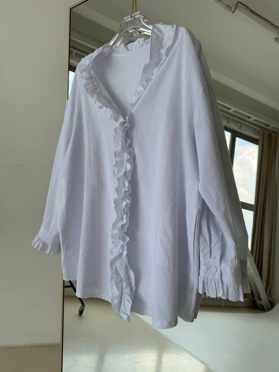 стильная рубашка,женская хлопковая рубашка,блузка стильная,белая рубашка оверсайз,джинсы стиль