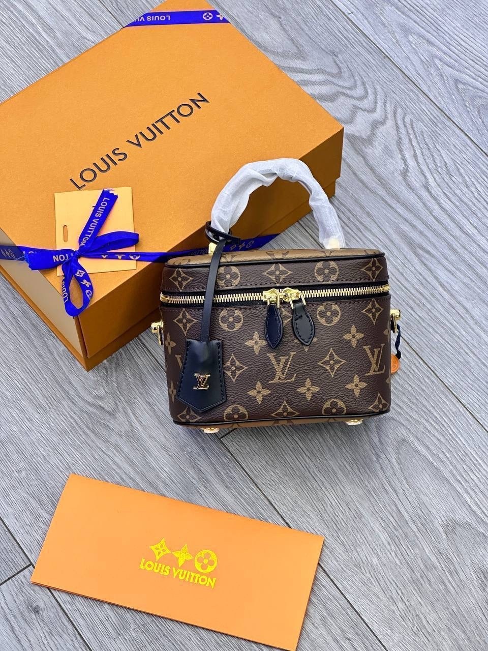 louis vuitton косметичка,louis vuitton сумка на плечо ведро,сумка луи виттон vanity,сумка косметичка луи витон,женская сумка louis vuitton