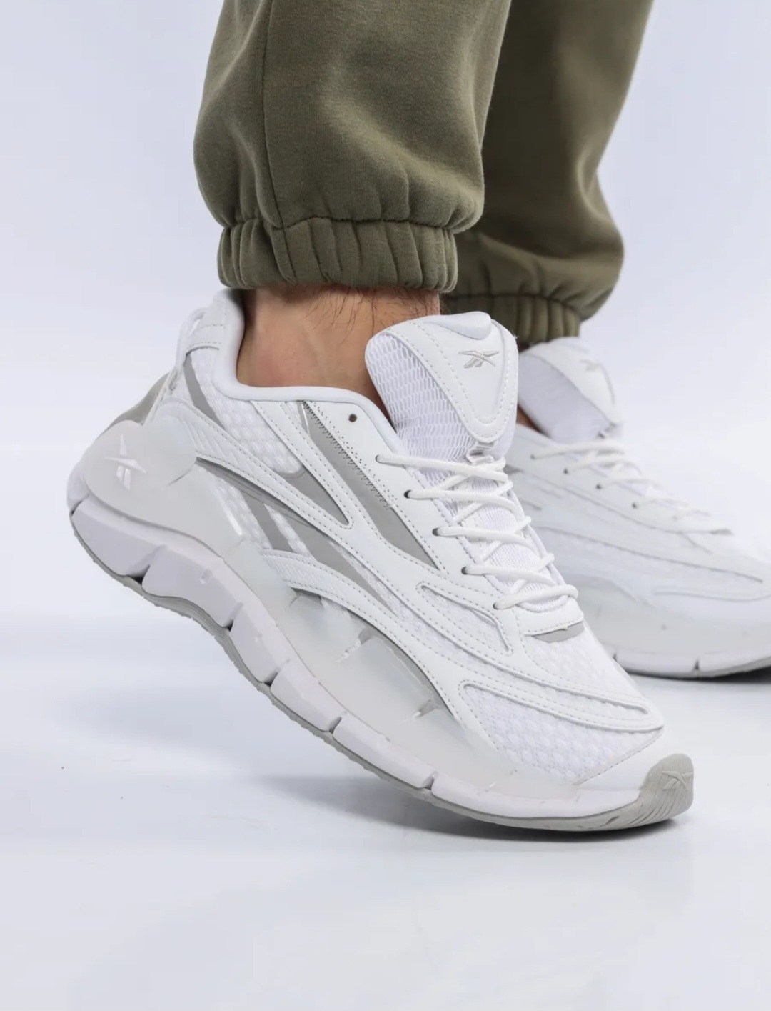 кроссовки reebok zig kinetica,reebok zig kinetica 2 5,reebok zig kinetica 2.5 белые,кроссовки reebok,reebok zig kinetica 2.5 plus черные