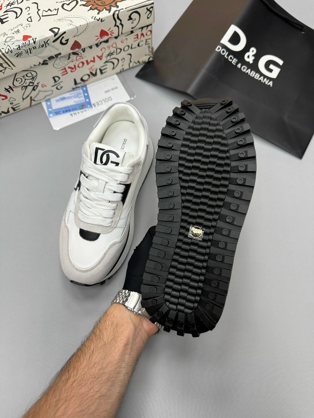 кроссовки dolce & gabbana,кроссовки мужские женские  dolce&amp;gabbana,кроссовки мужской dolce&gabbana искусственные материалы,кроссовки мужские женские  dolce&gabbana,кроссовки мужские доль
