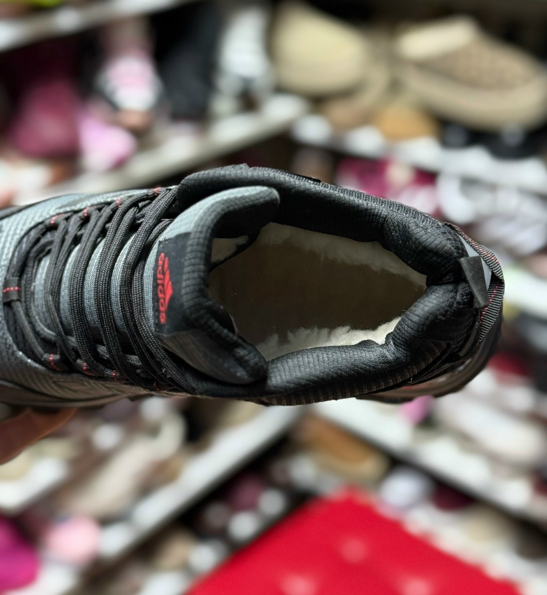 зимние кроссовки adidas climaproof мехом черные мужские ботинки адидас,зимние кроссовки adidas terrex,зимние мужские ботинки adidas climaproof black,зимние кроссовки adidas climaproof цвет черный,зимн