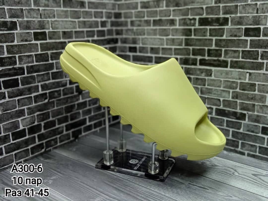 adidas yeezy slide,adidas yeezy slide glow green,yeezy slides,шлепки резиновые хит 2026,шлепанцы adidas yeezy slide