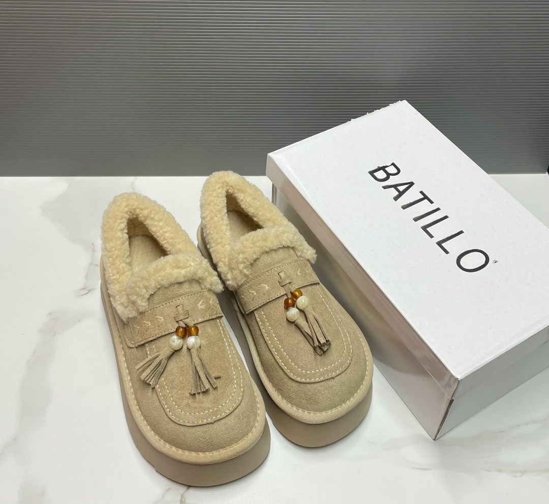 ,меховая ,женская ,женские угги,женские лоферы brunello cucinelli на меху бежевые замшевые