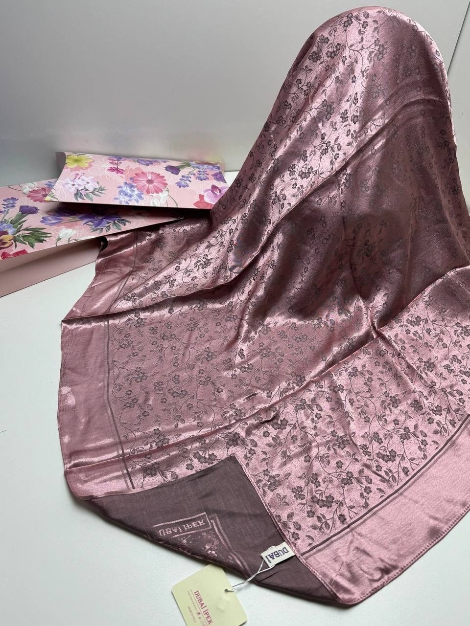 платок женский с рисунком,платок женский с рисунком 60*60 см арт. 1219235,платки женские,платок,брендовый платок