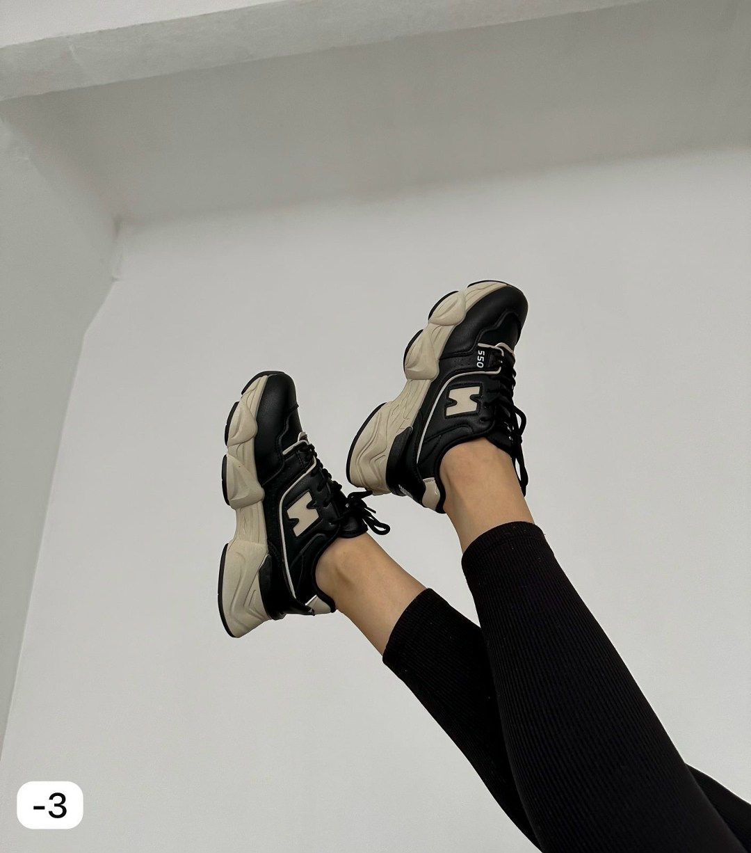 кроссовки женскиe,модные кроссовки,кроссовки кожа, женская,стильные кроссовки