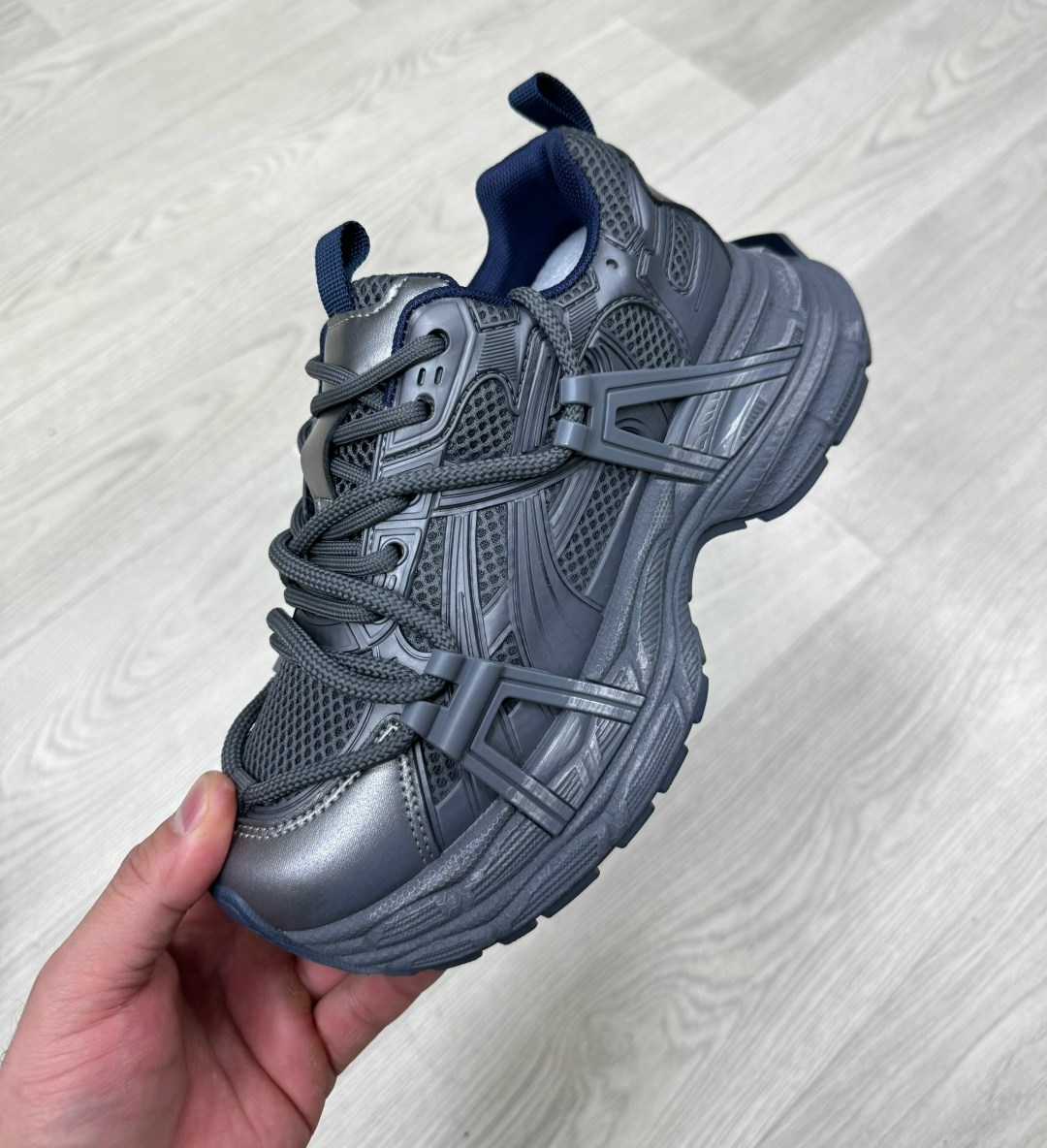 ,детские кроссовки,спортивная ,кроссовки balenciaga,кроссовки модные