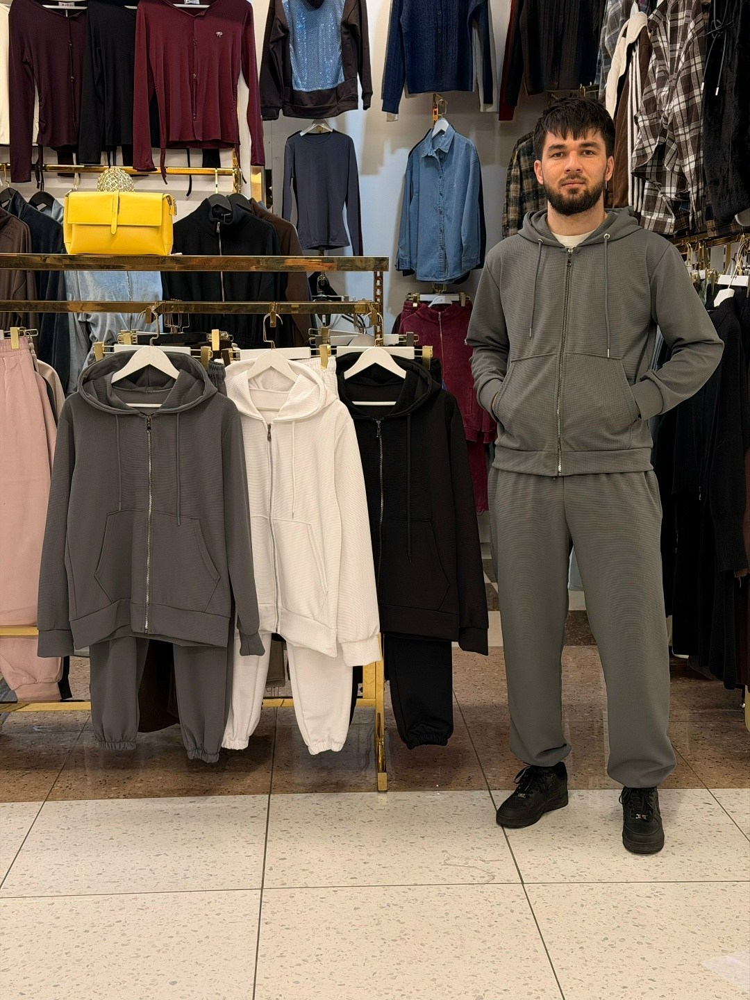 костюм спортивный,мужские спортивные костюмы,повседневный спортивный костюм,мужская мода,спортивный костюм стильный