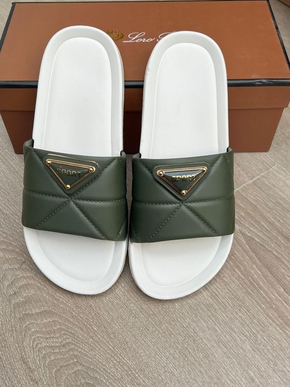 ,шлепанцы prada,шлепки прада,женские шлепанцы,шлёпки женские прада