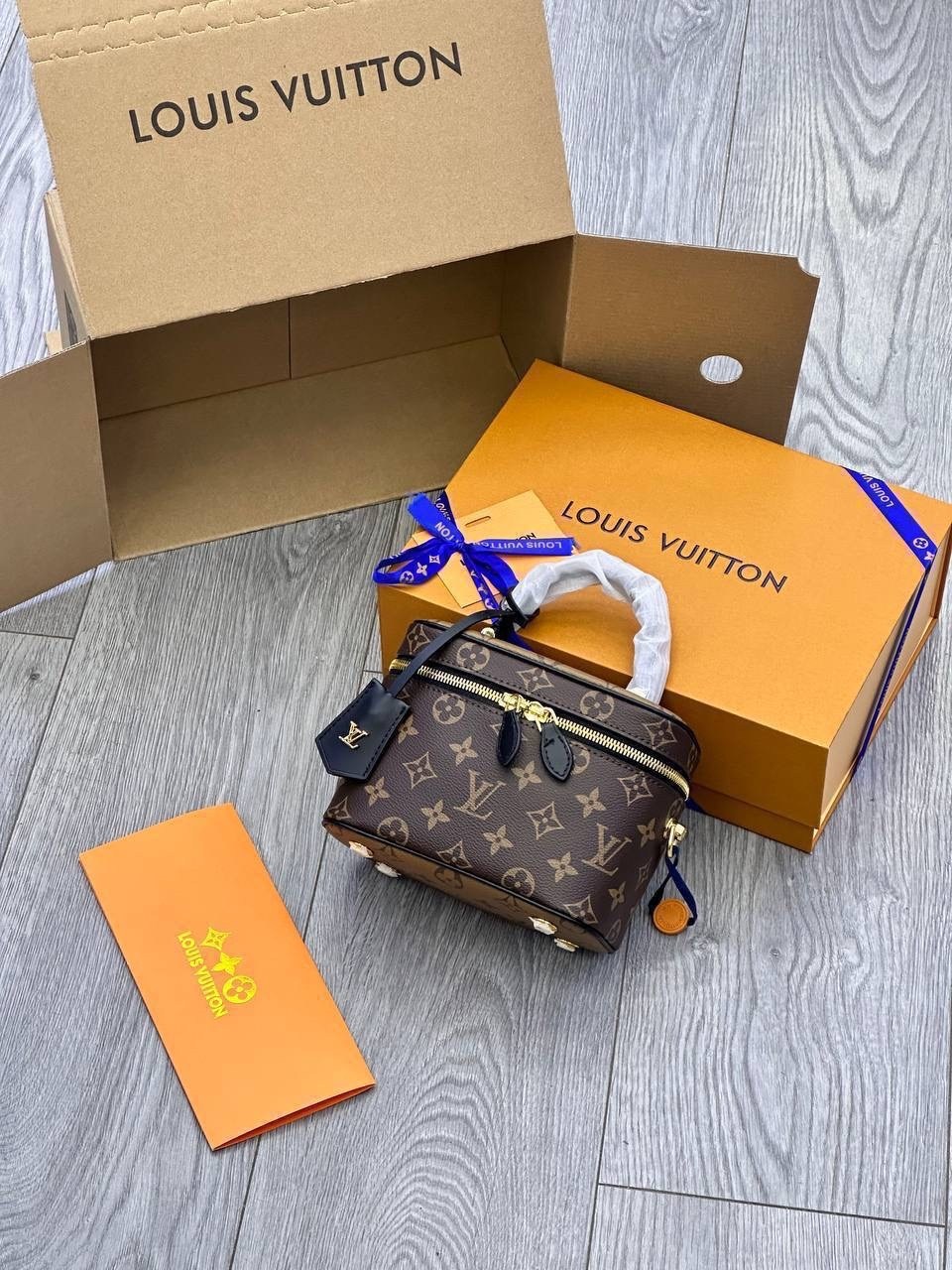 louis vuitton косметичка,louis vuitton сумка на плечо ведро,сумка луи виттон vanity,сумка косметичка луи витон,женская сумка louis vuitton