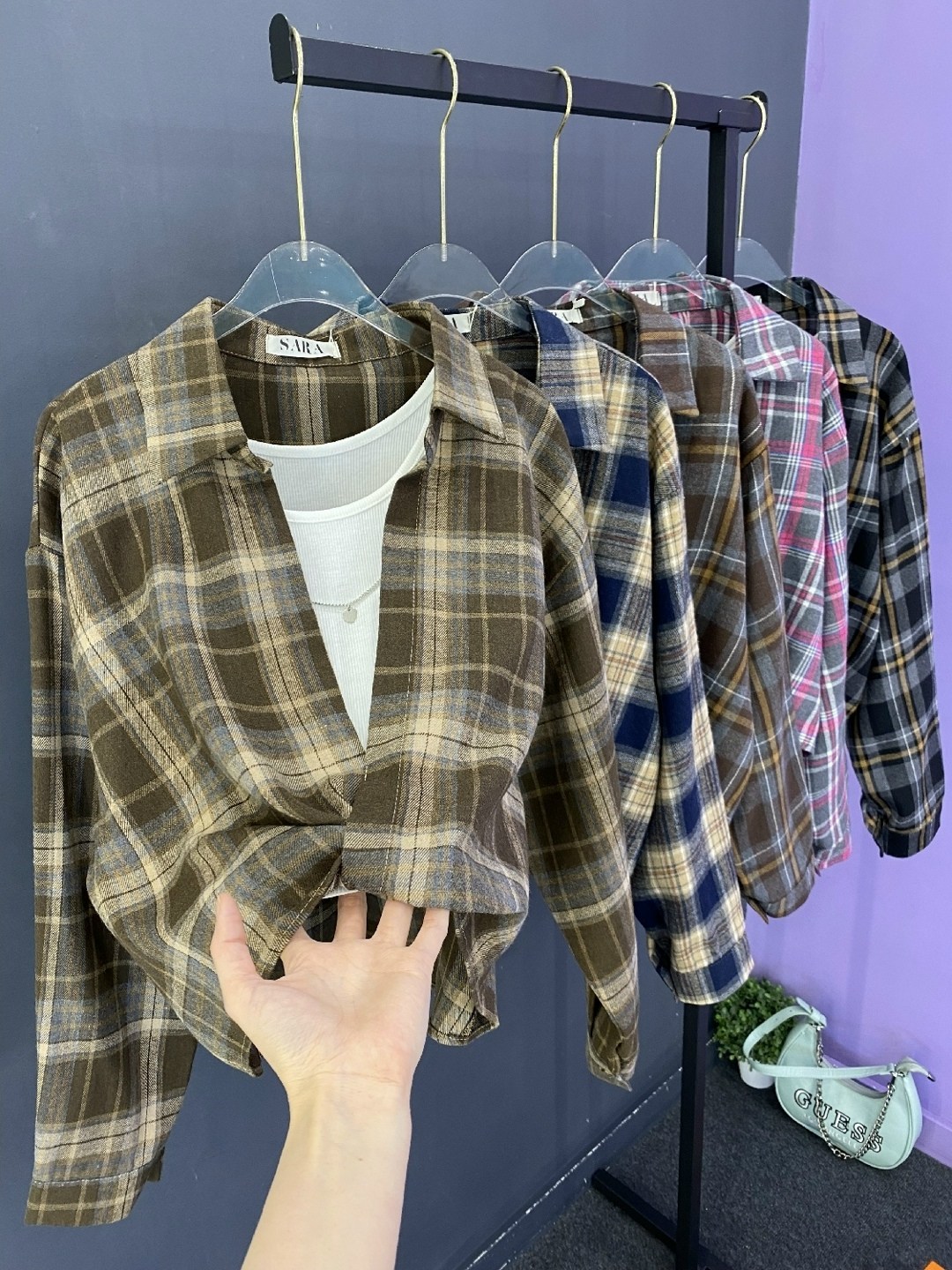 женская рубашка в клетку,женская клетчатая рубашка,рубашка в клетку оверсайз женская,клетчатая рубашка,рубашка клетка