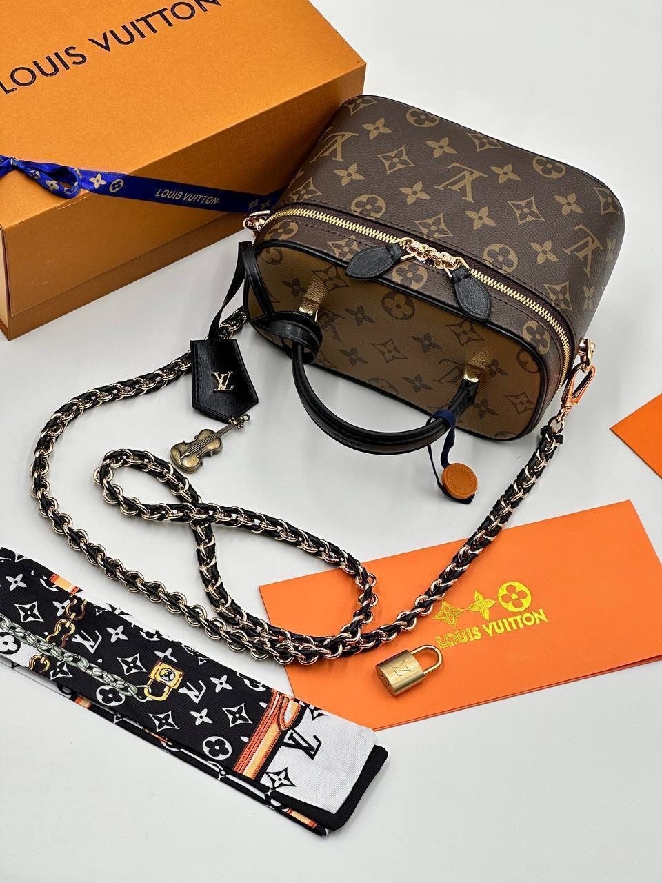 louis vuitton женская сумка,сумкa louis vuitton,louis vuitton сумка на плечо ведро,косметичка от луи виттон,сумка луи виттон