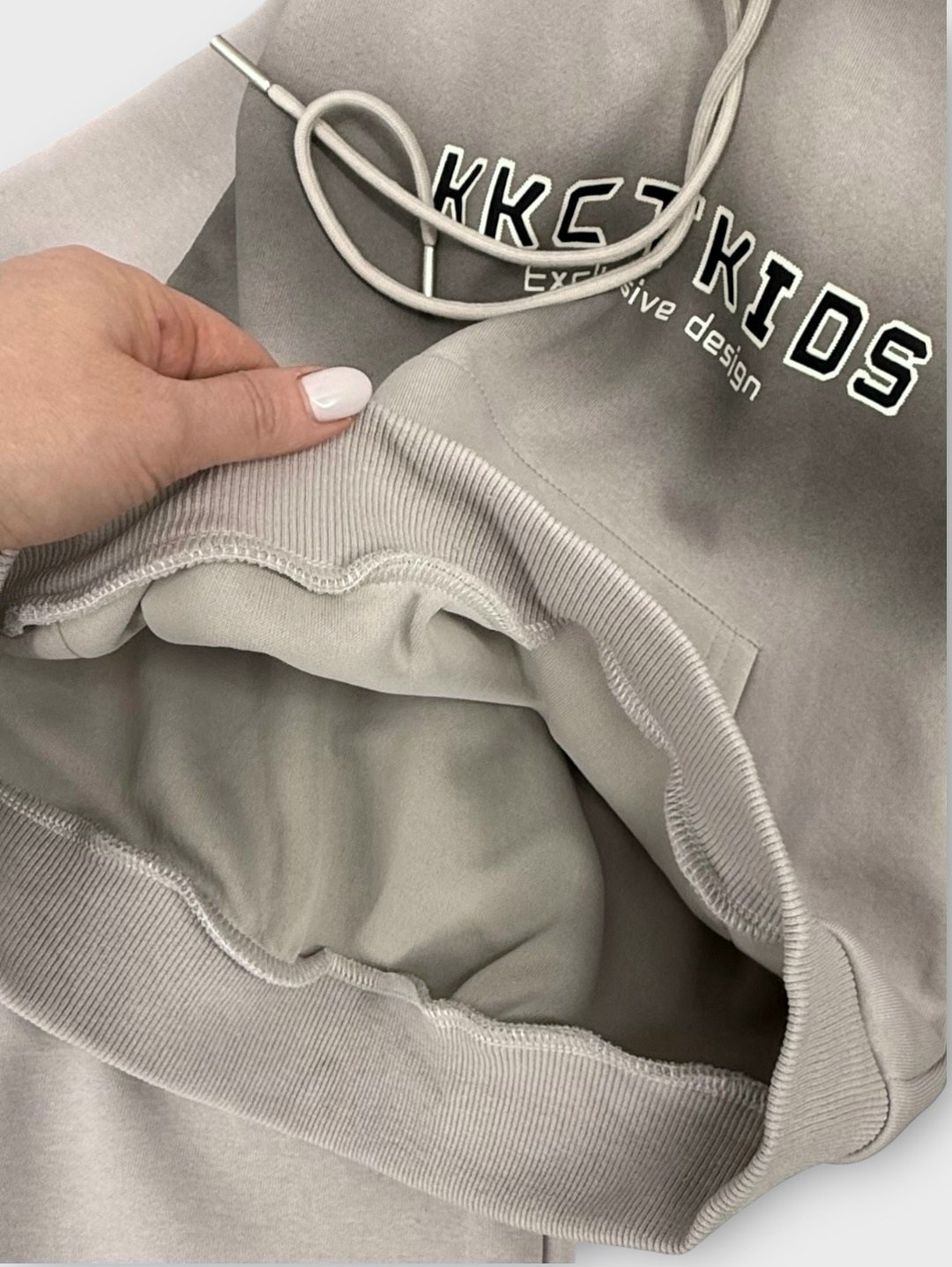 костюм спортивный мальчикам,костюм теплый с начесом для мальчиков bodo светло-серый цвет,детский костюм из футера,детский костюм,костюм теплый с начесом для мальчиков bodo серый