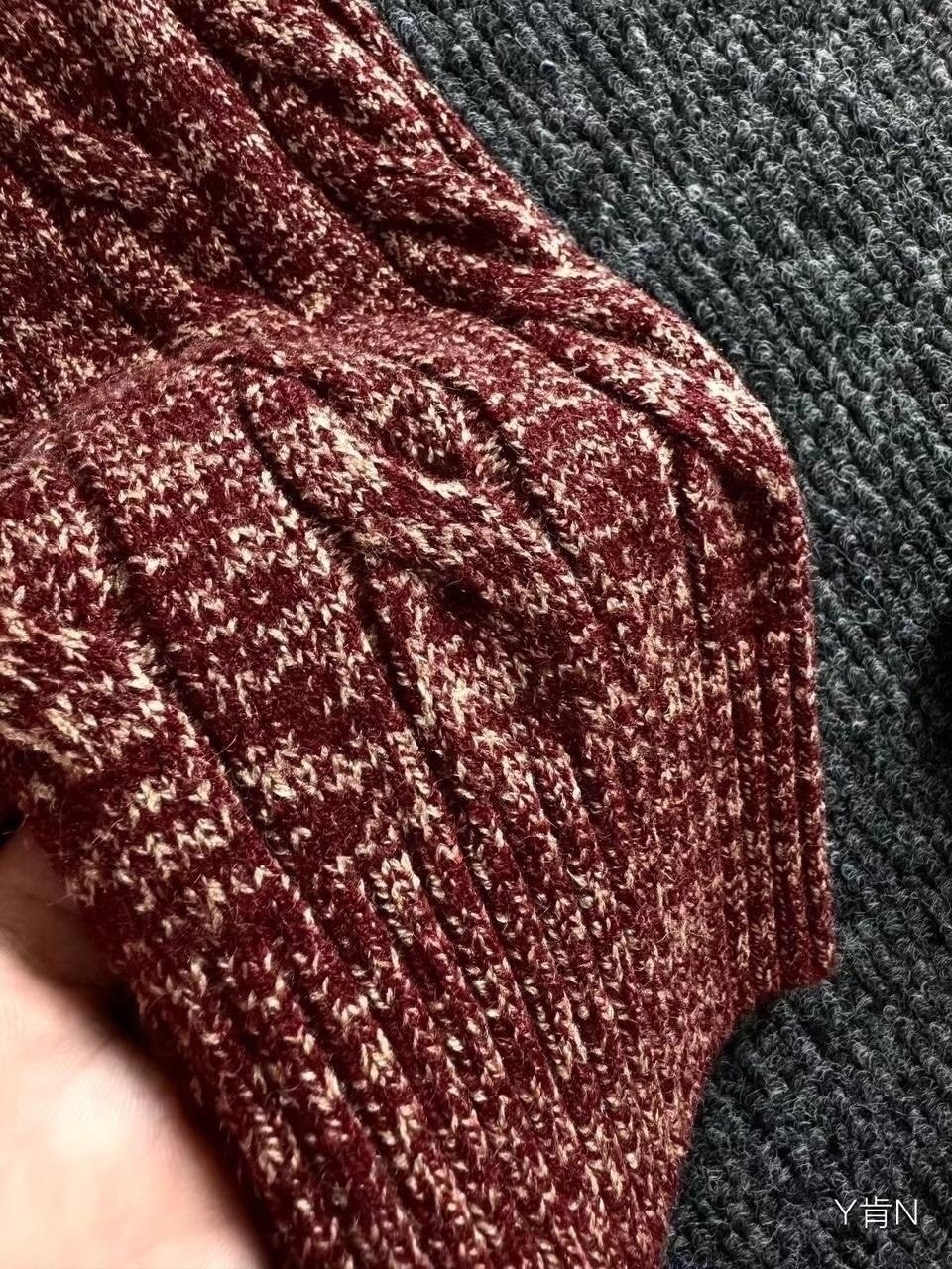 мужские свитера,вязаные свитера мужские,модные мужские свитера,свитер с воротником,мужской свитер с высоким воротником