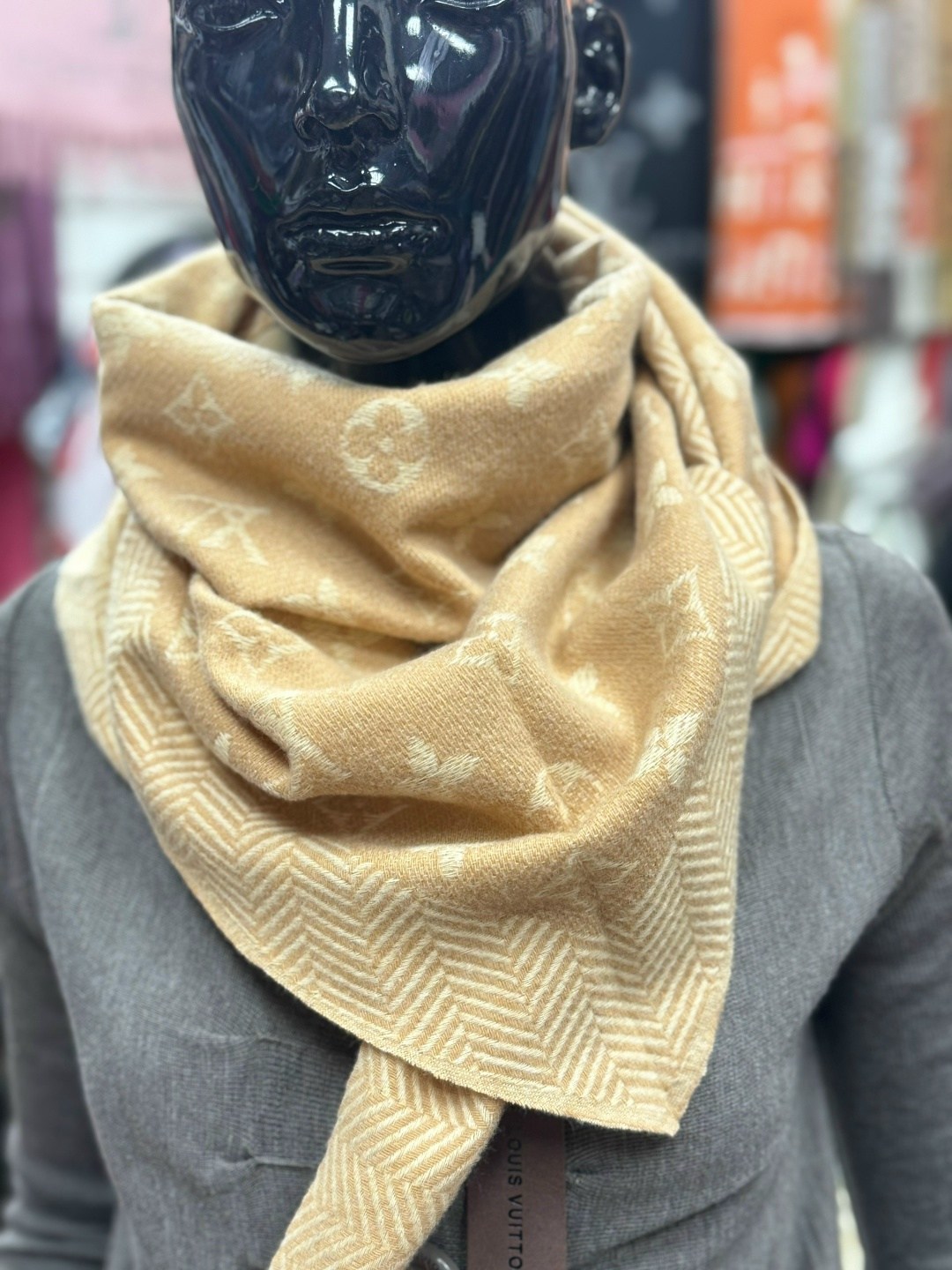 розовый платок луи виттон,платок луи виттон,шарф луи виттон,палантин женские,платок луи витон