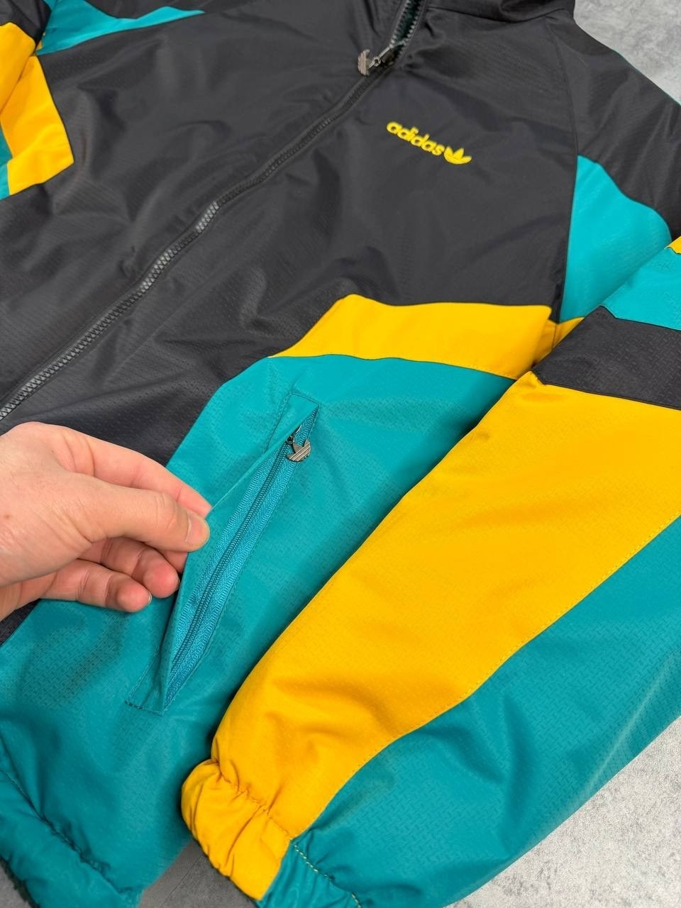 adidas equipment jacket size l retro vintage track jacket,демисезонная куртка adidas,куртка двухсторонняя adidas,куртка adidas vintage jacket,куртка двухсторонняя молодежная adidas