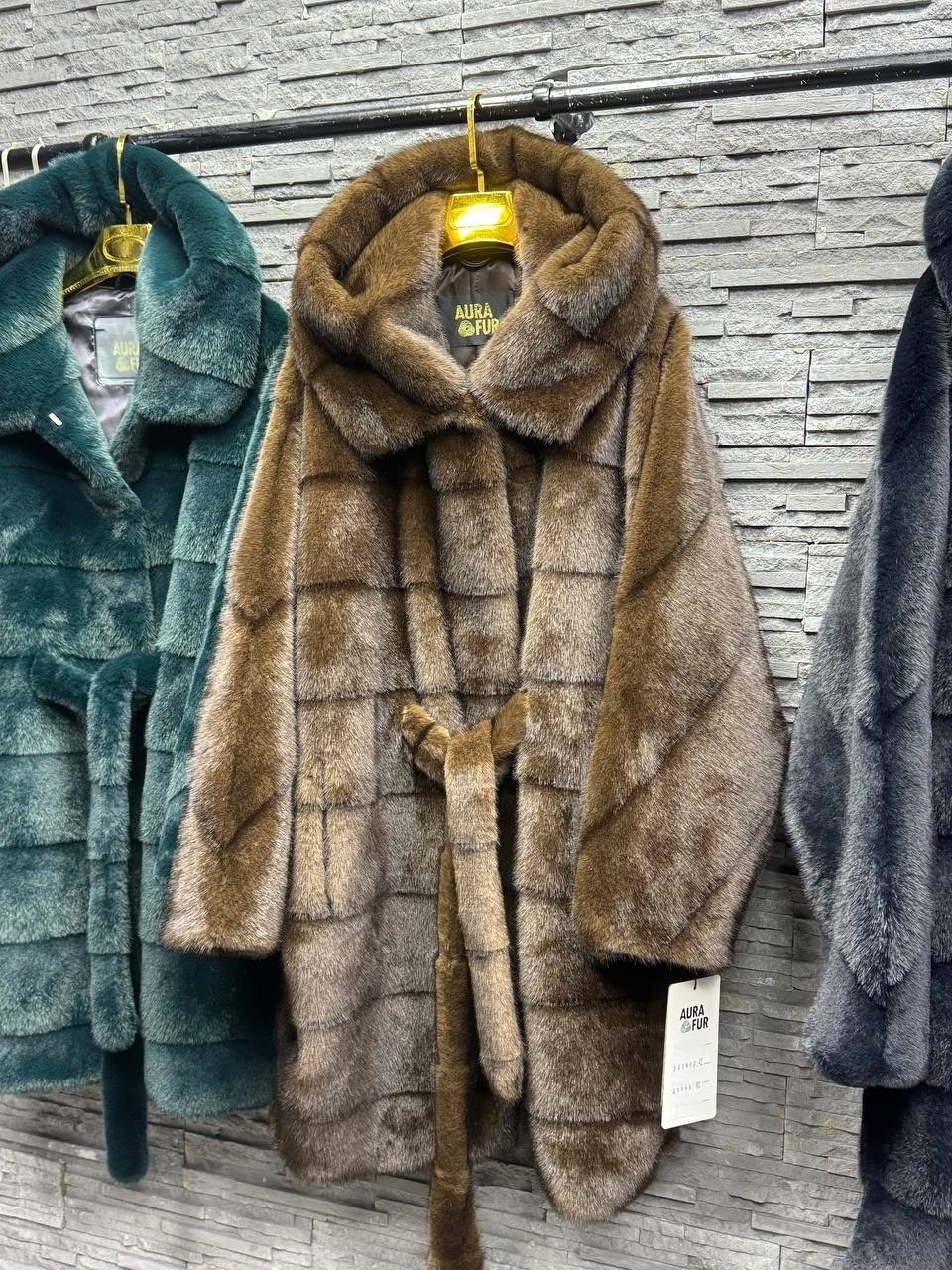 зеленая норковая шуба,шуба норковая,женская шуба,шуба,шуба изумрудного цвета