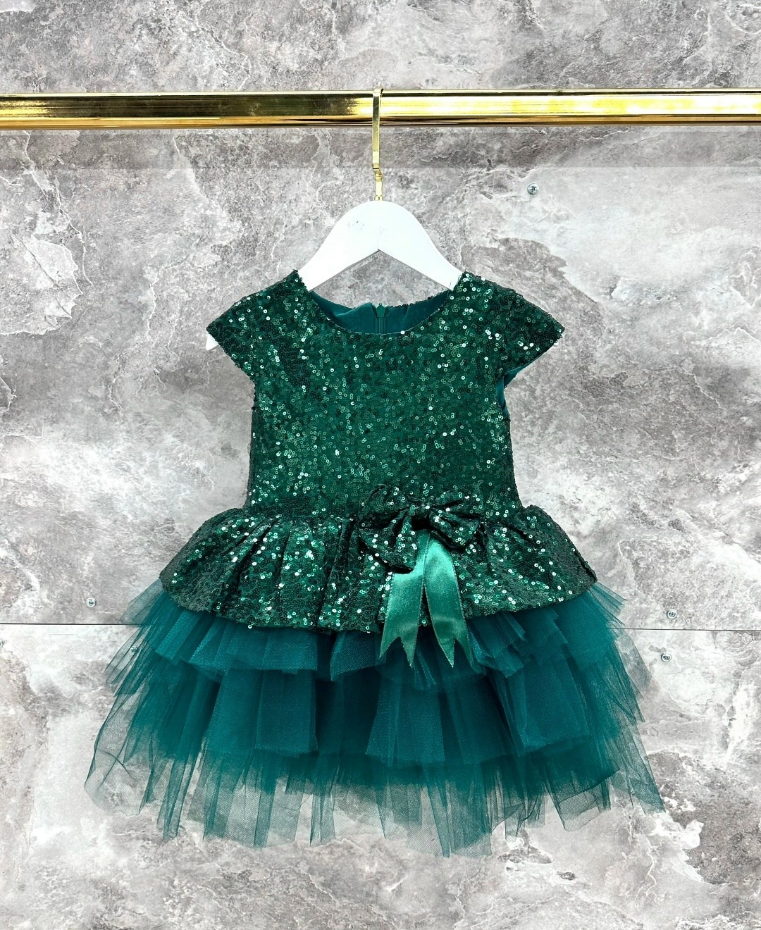 платье для девочек,изумрудное платье для девочки,платье нарядное,зеленое платье для девочки,зеленое платье для детей