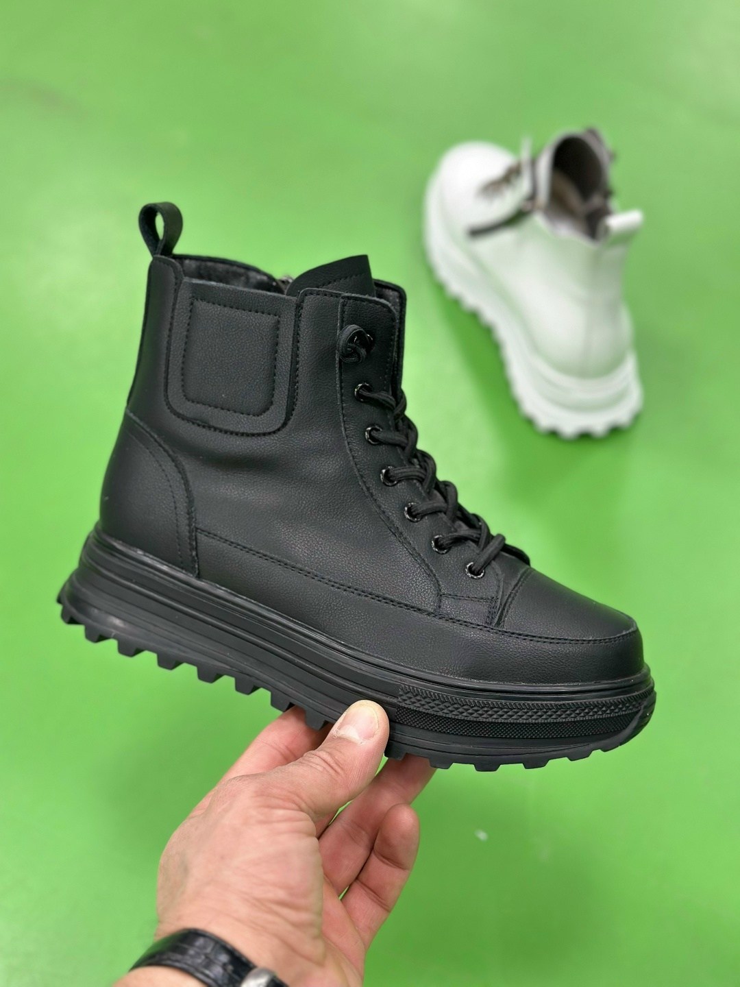 ,женские ботинки,ботинки,женская ,модные ботинки